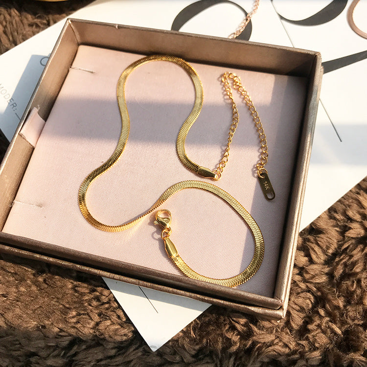 Snake chain necklace